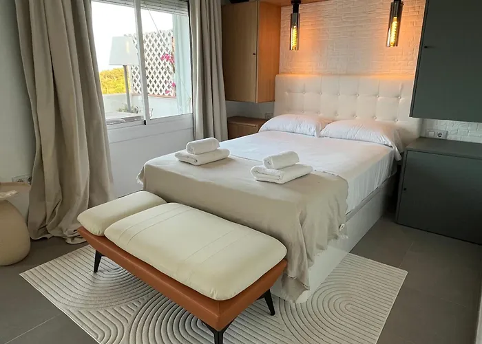 Loft Prive Au Mirador Del Codolar * Tossa de Mar
